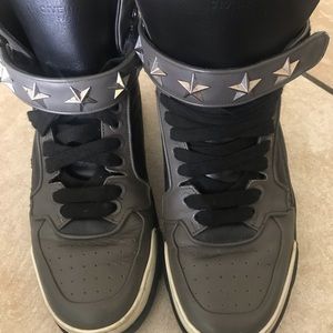 Givenchy classic sneakers
